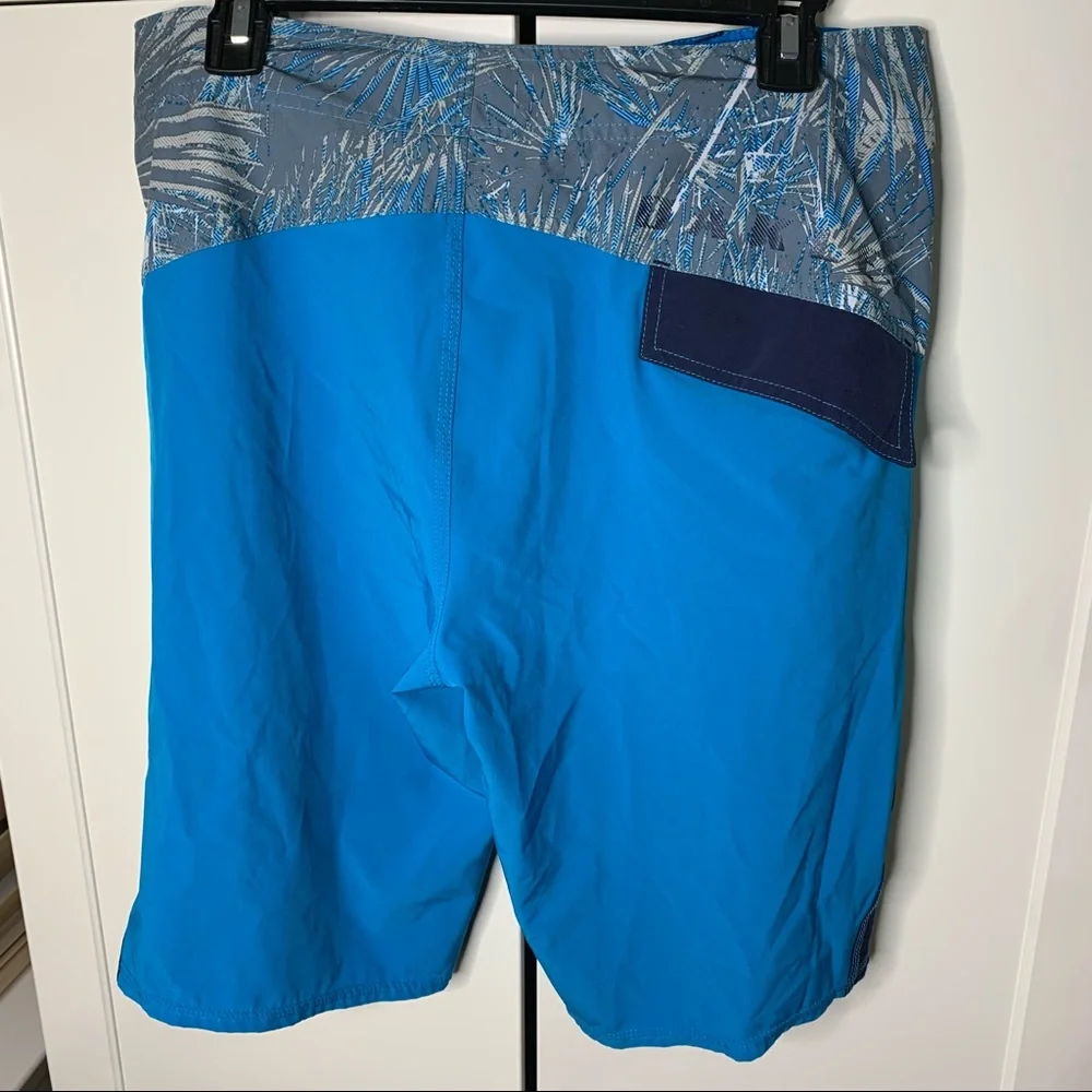 Men’s Oakley Board Shorts